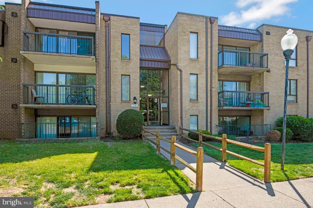 7589 Margate Court #201