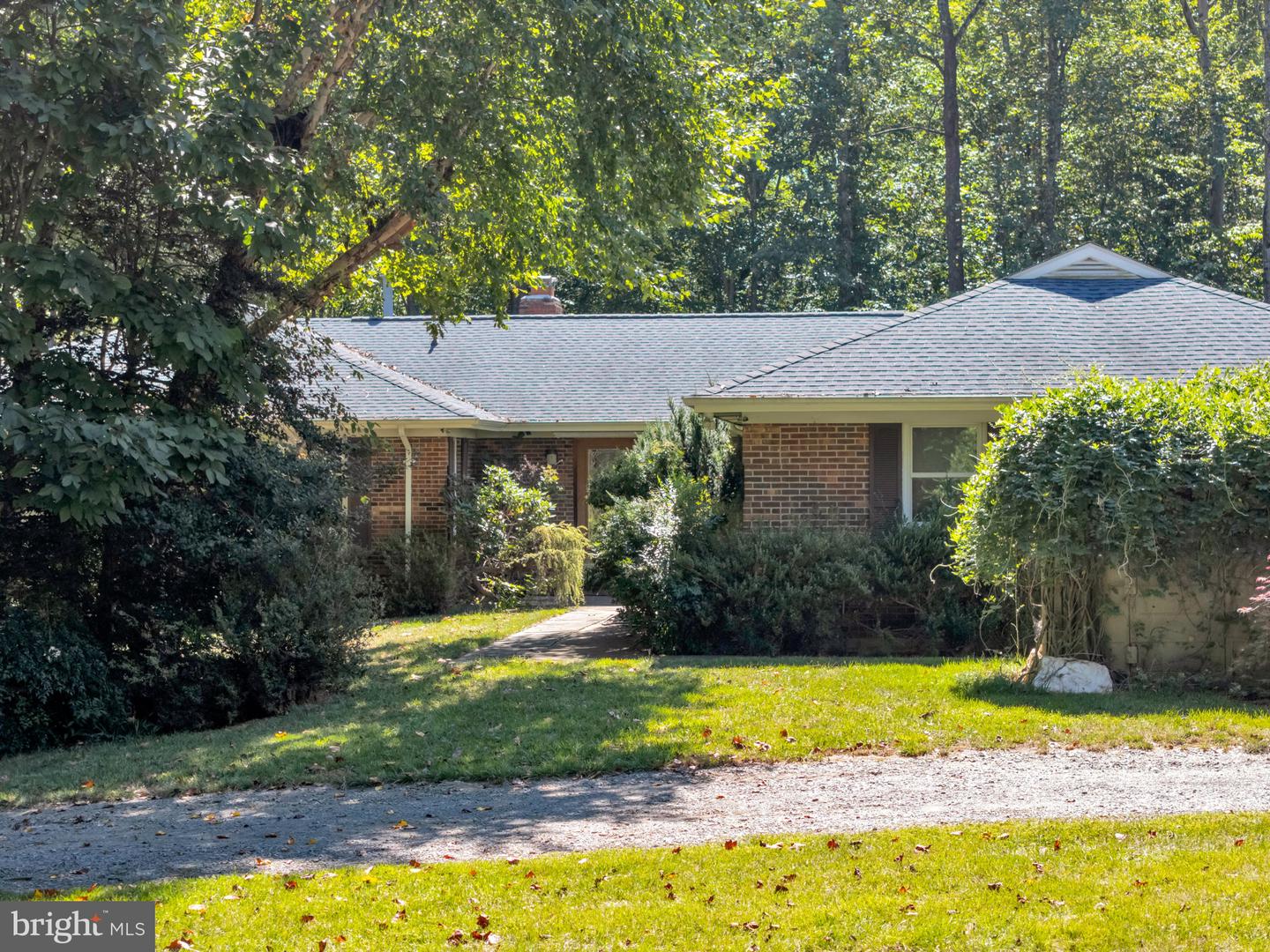 11079 Newood Drive