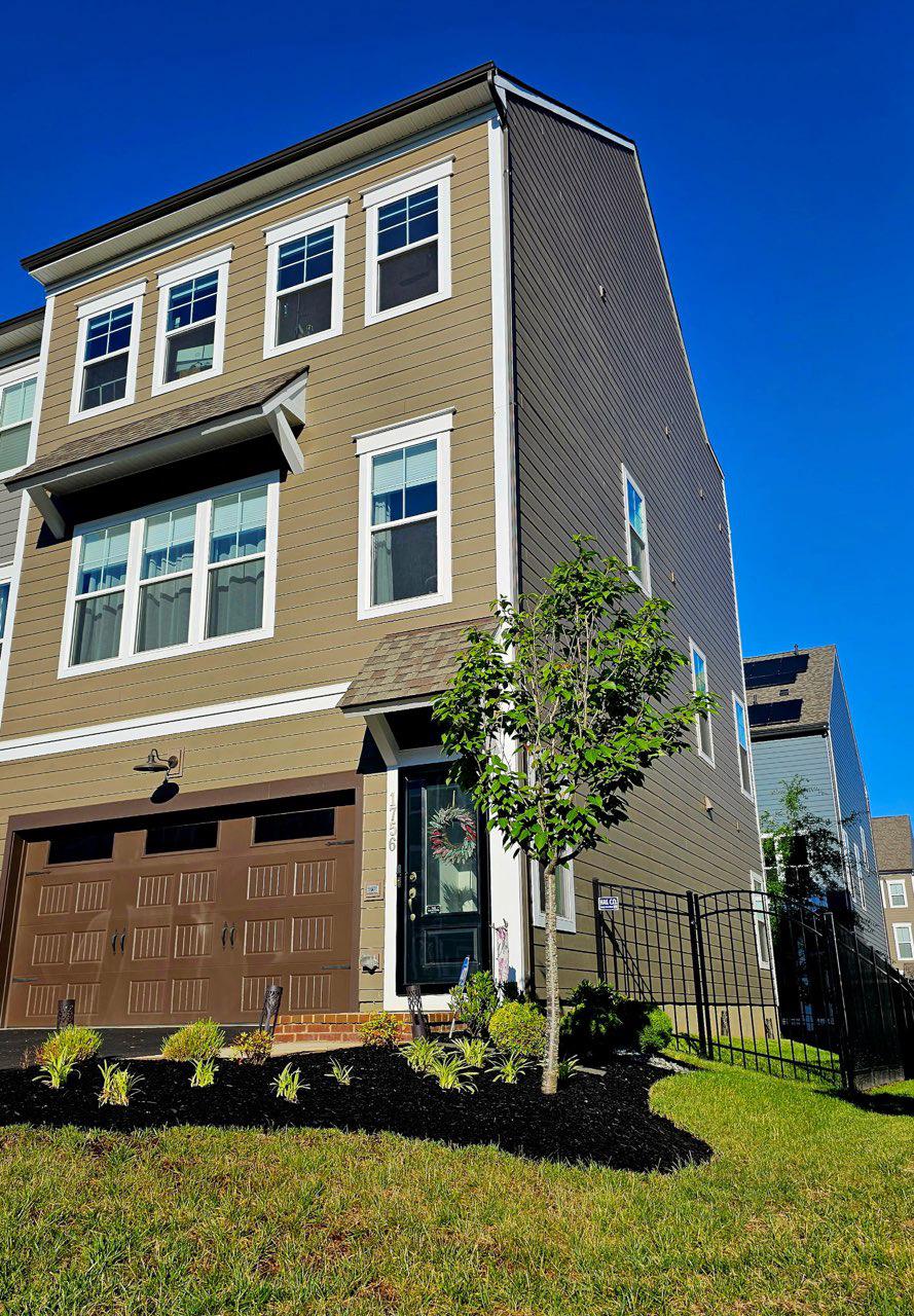 1756 Blue Spruce Street
