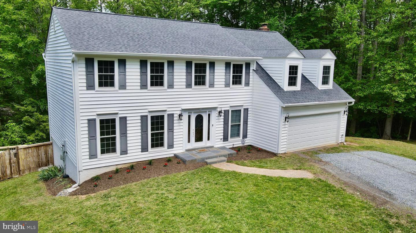 11905 Falling Creek Dr
