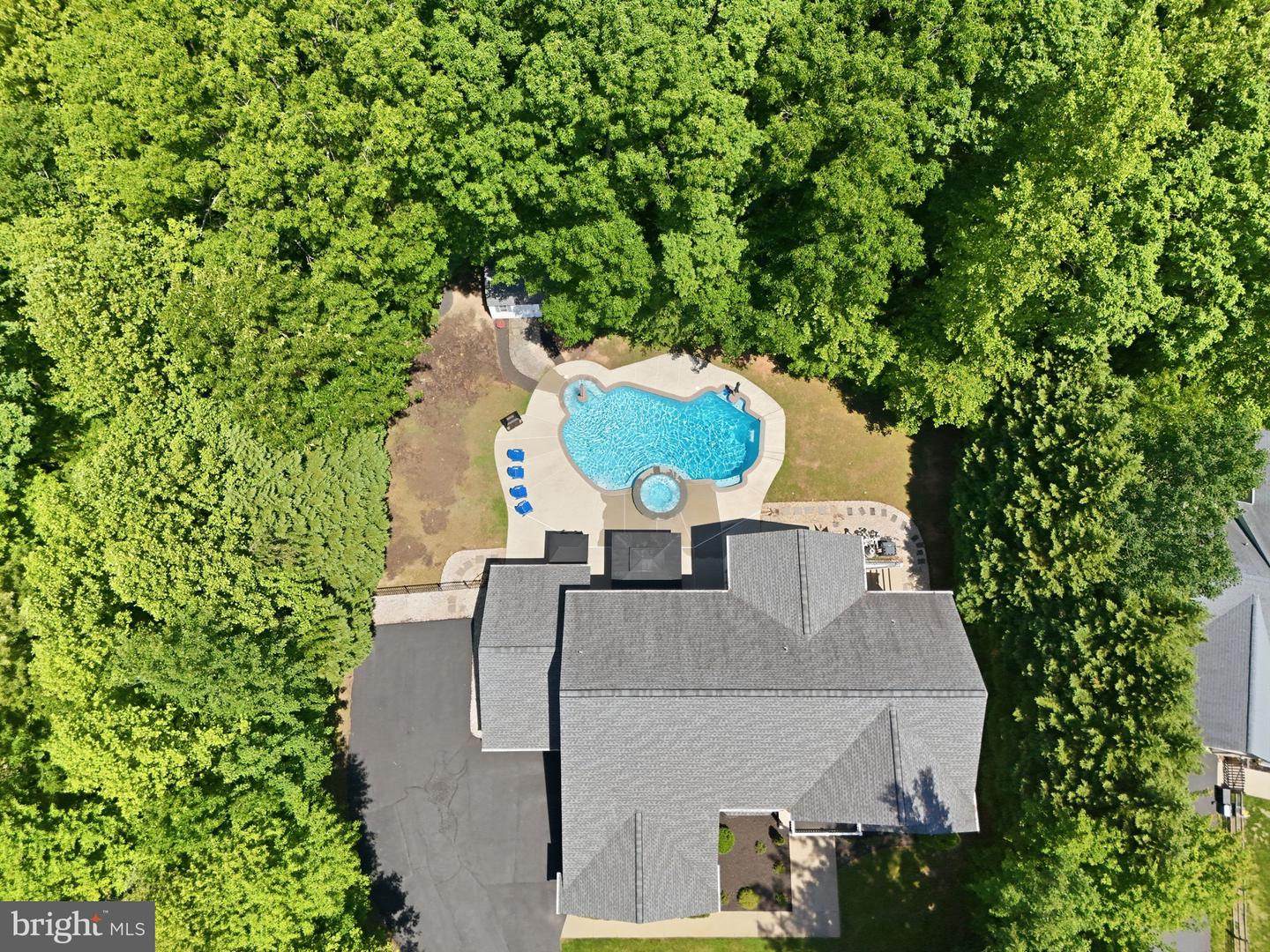 13433 Classic Oaks Court, Manassas