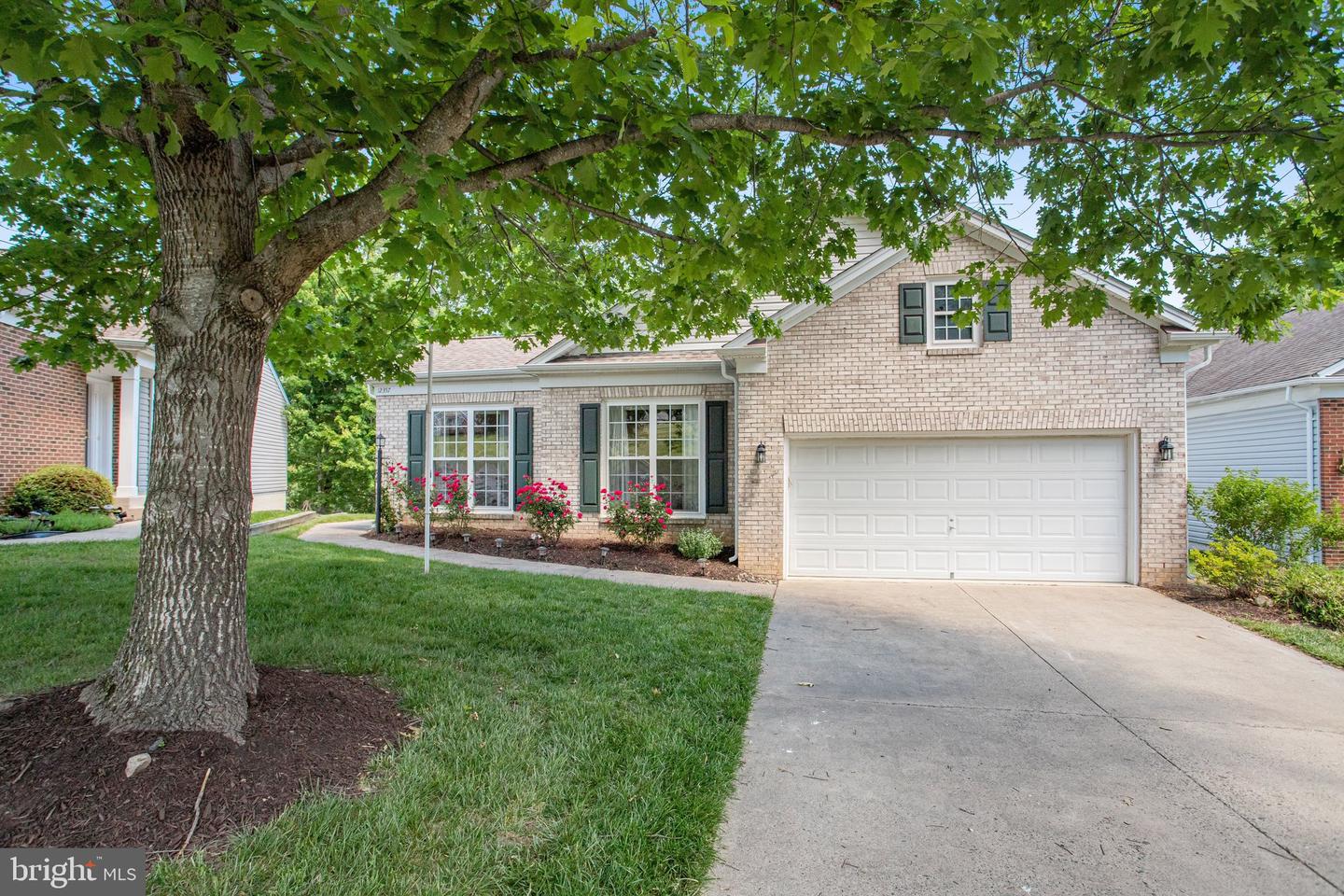 12357 Romney Mews, Woodbridge