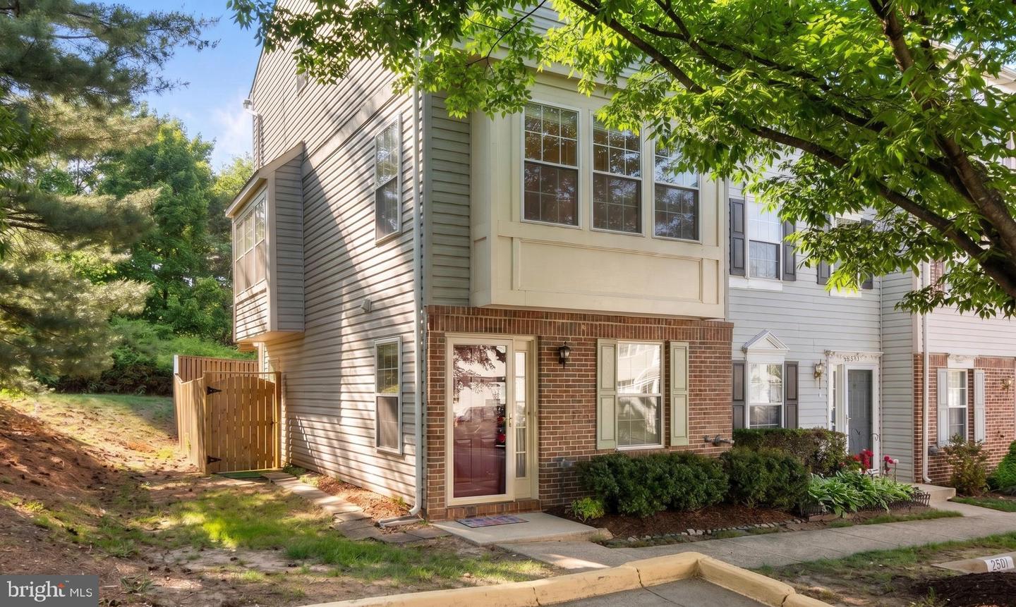 3650 Crosswater Court