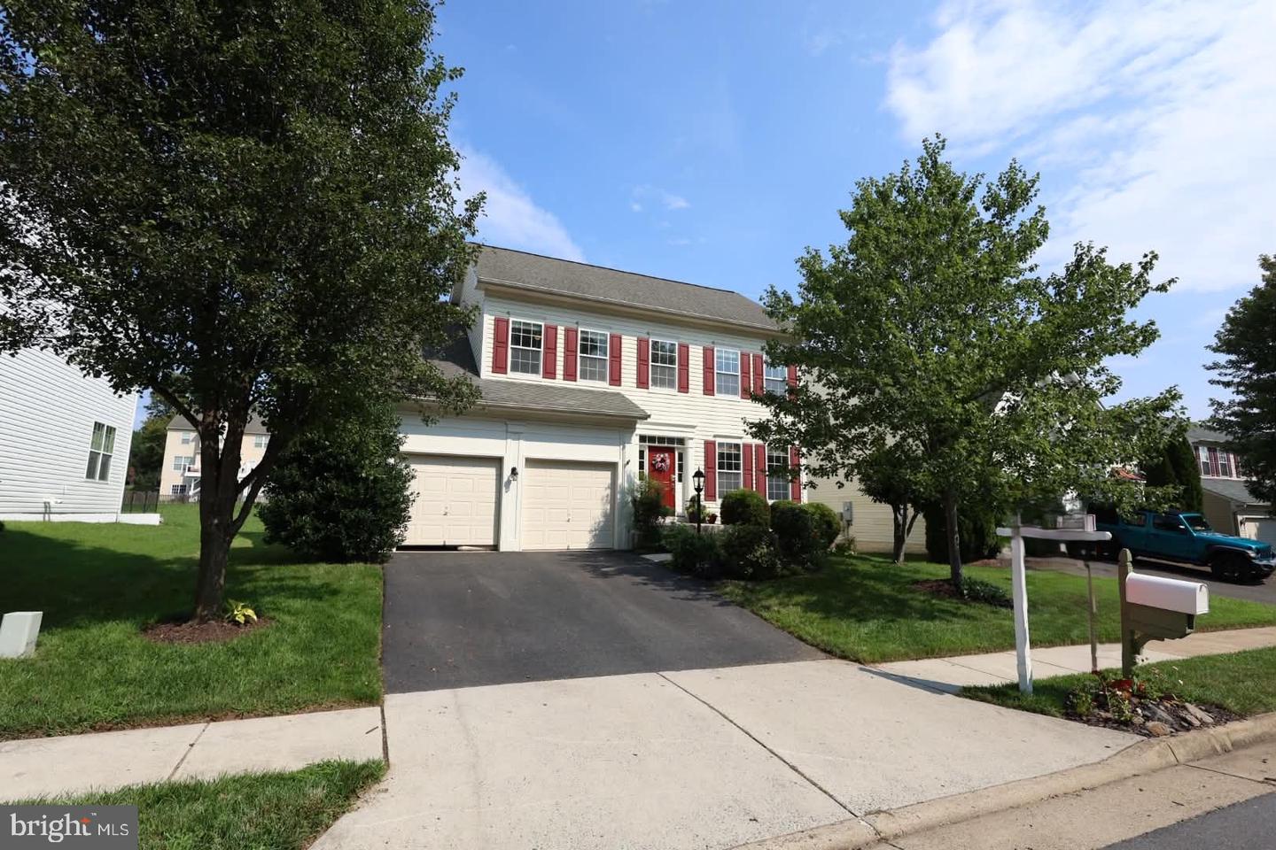 8816 Yellowthroat Court