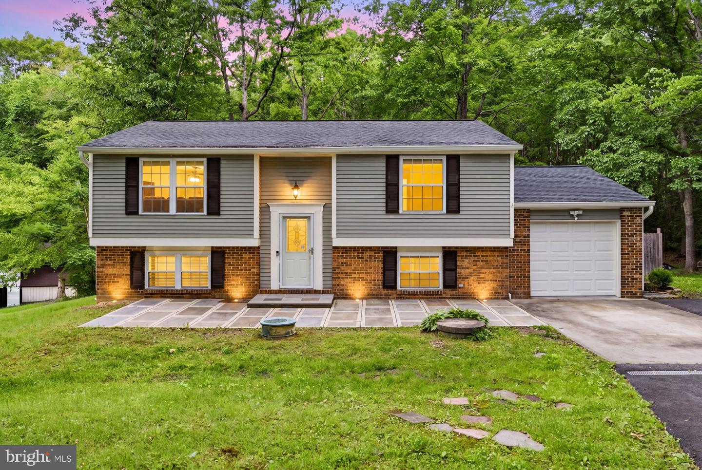 8136 Raphiel Court, Manassas