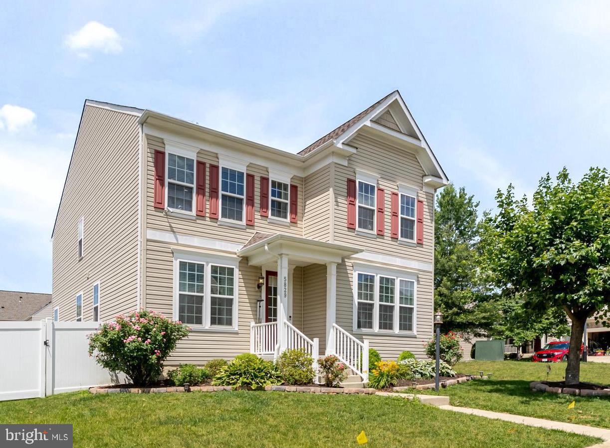 5829 Amanda Rose Lane