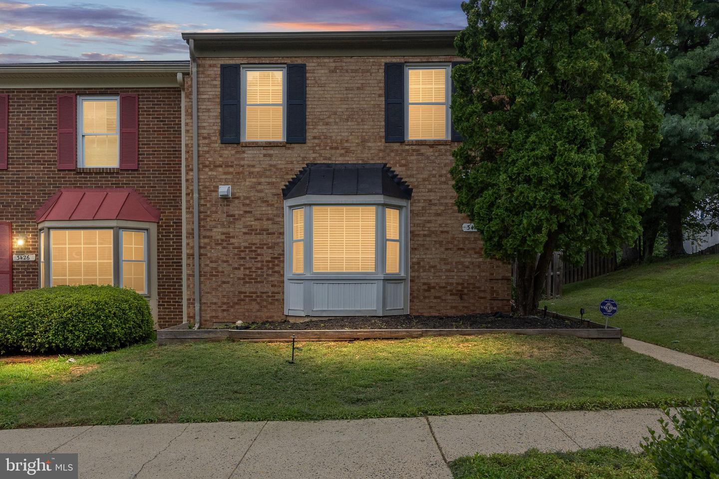 3424 Ascot Court
