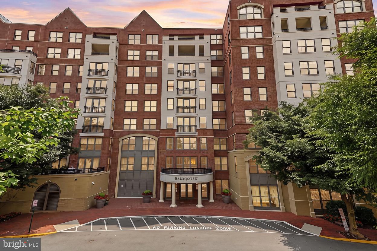 485 Harbor Side Street #610