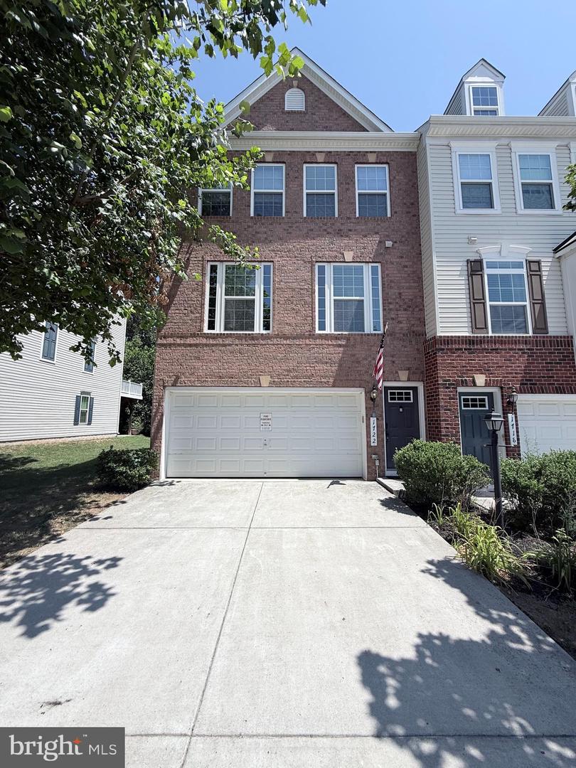 1722 Dorothy Lane