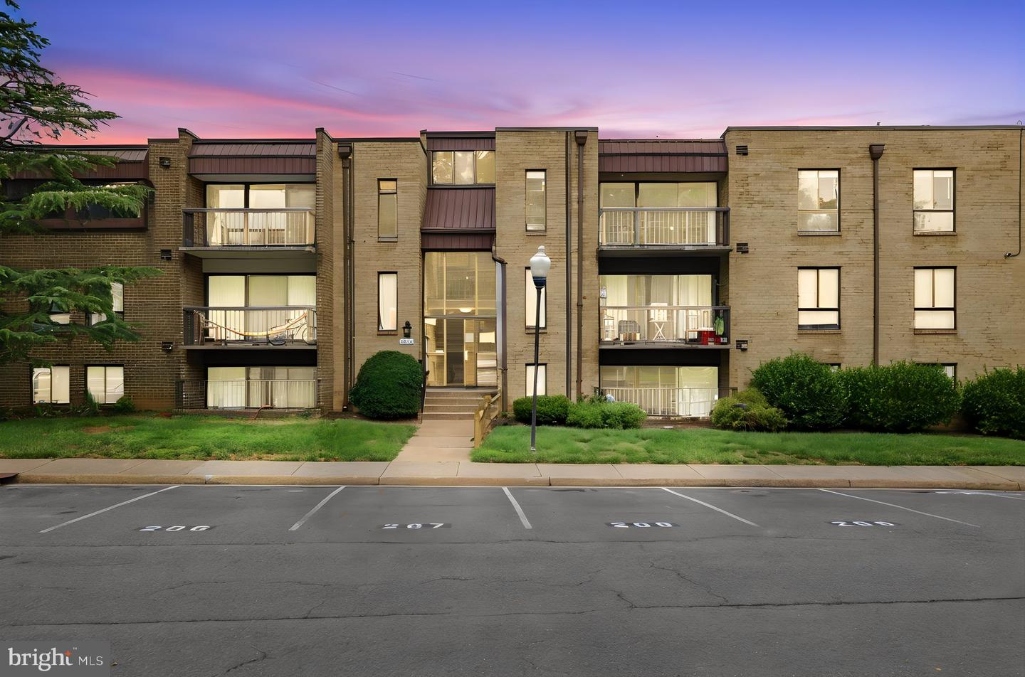 7589 Margate Court #204