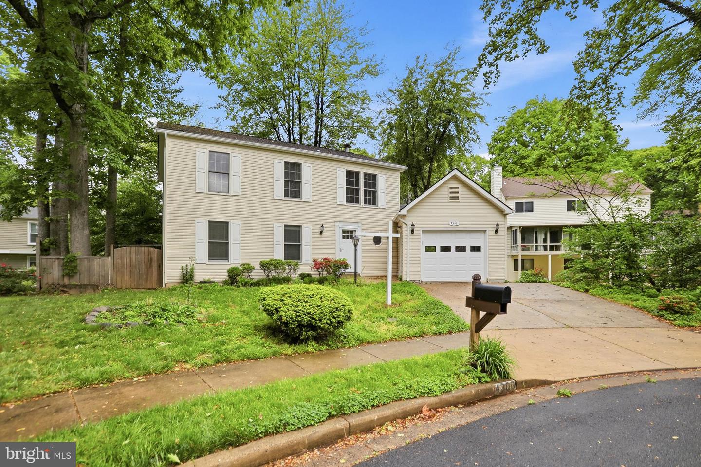 4306 Candlestick Court