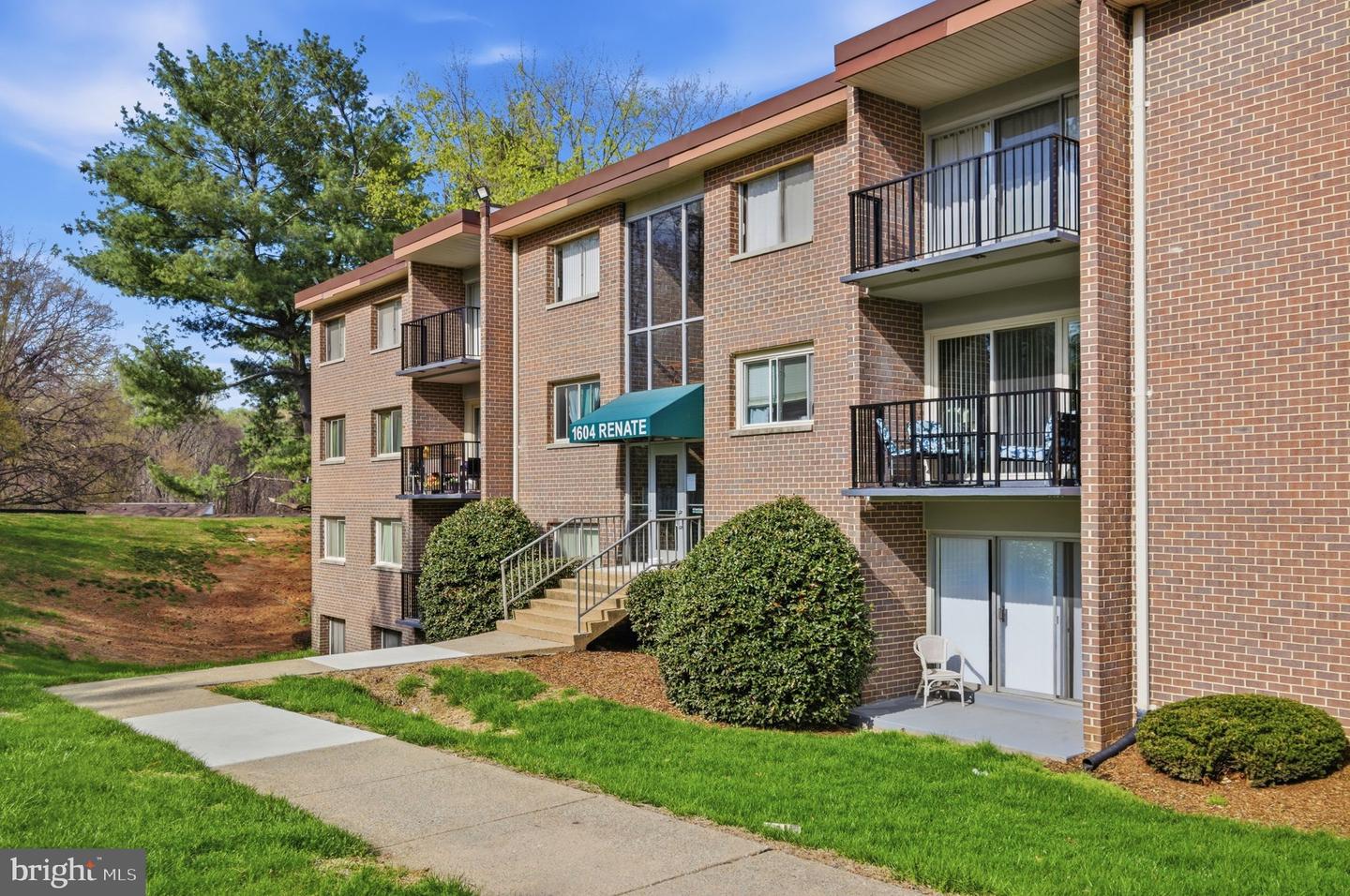 1604 Renate Drive #203