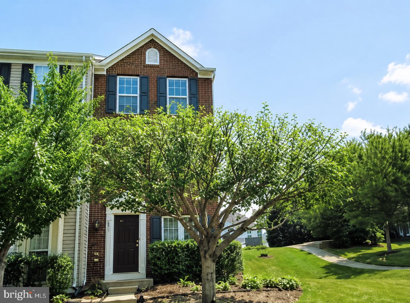 9837 Maitland Loop