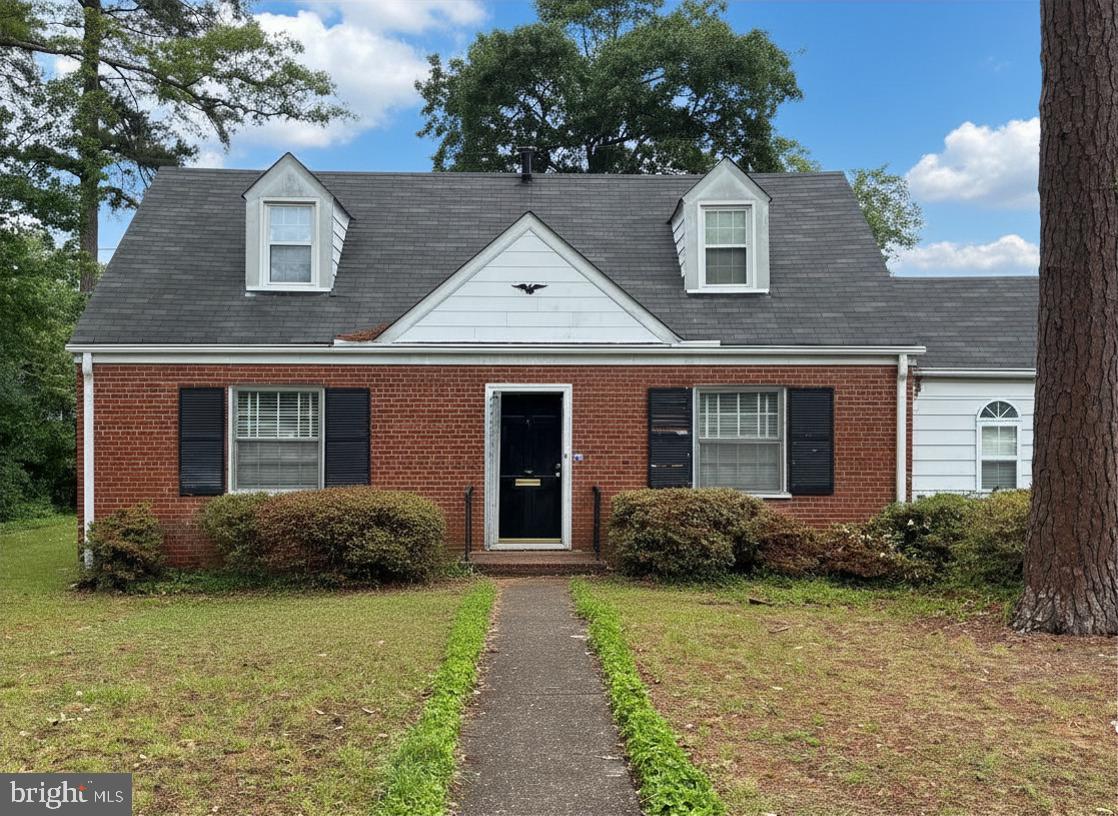1008 Greenway Lane, Richmond