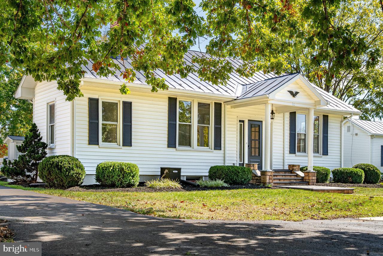 96 Park Avenue, Grottoes