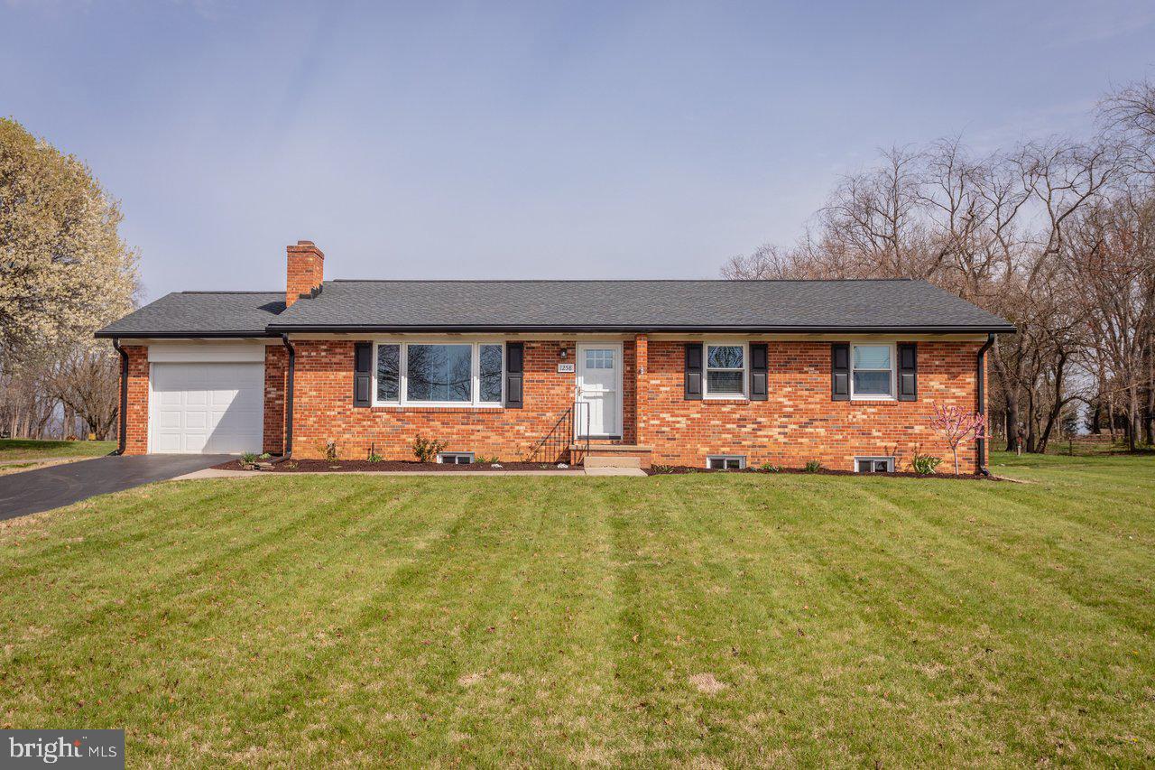 1258 Longs Pump Road, Rockingham