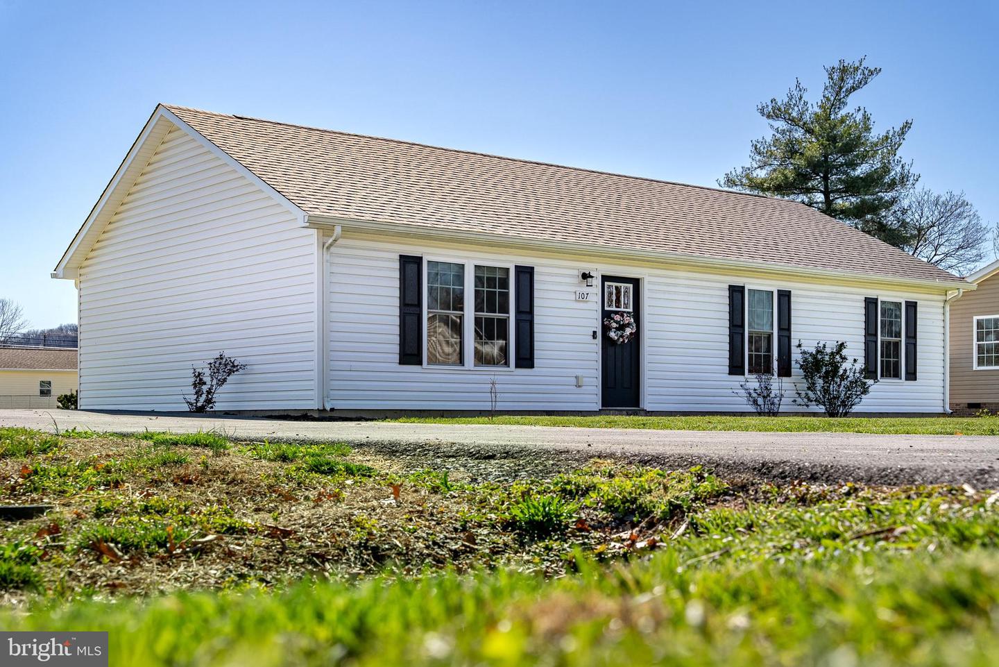 107 Eighth Street, Grottoes