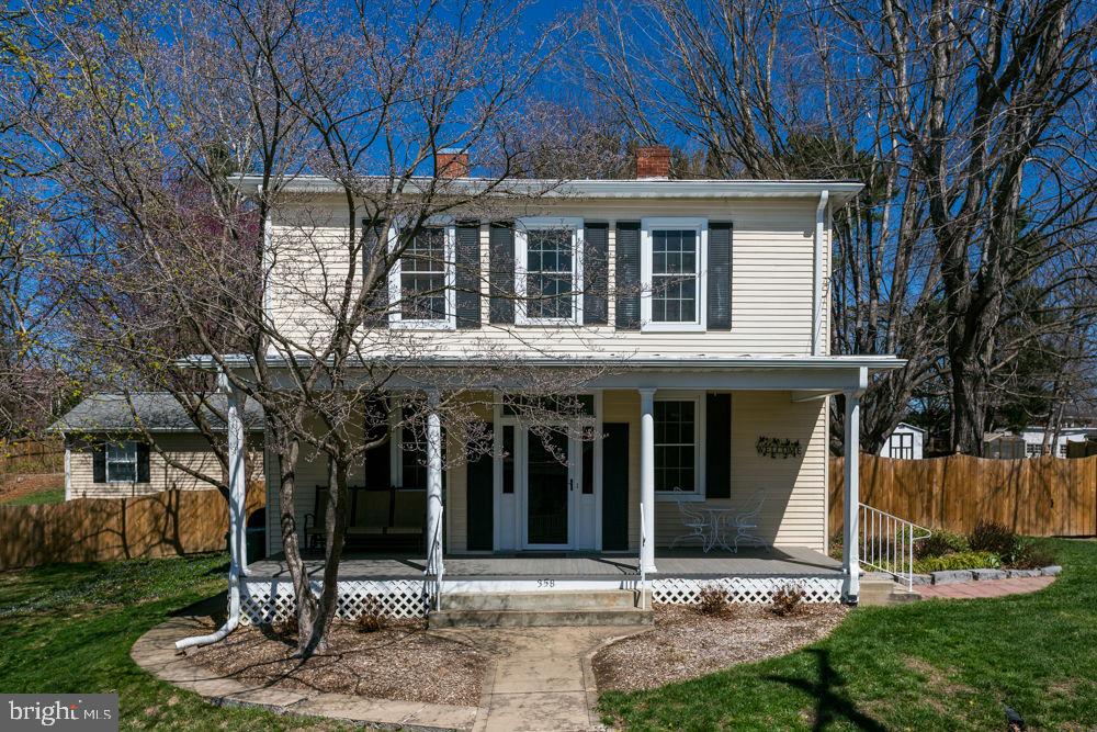 358 Louisa Street, Broadway