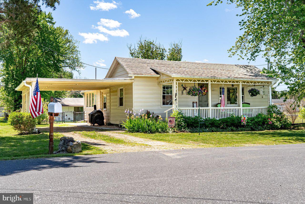207 8th, Grottoes
