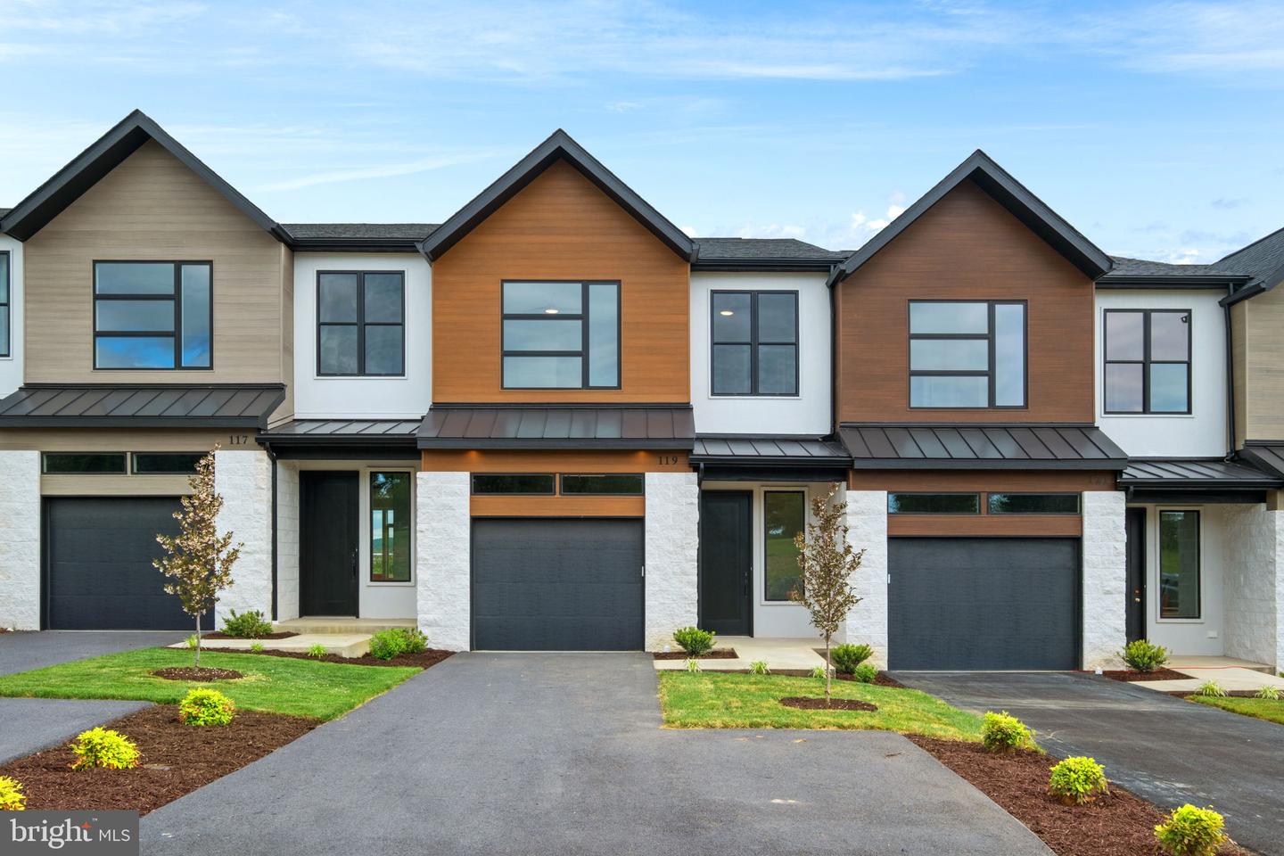 119 Haxby Ct
