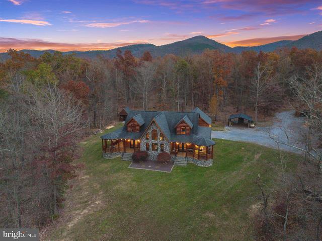 4851 Arrowpoint Drive