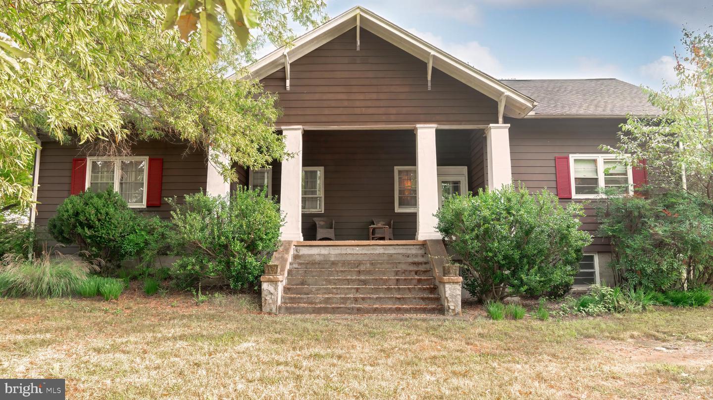 19 Red Oak Mountain Road, Woodville