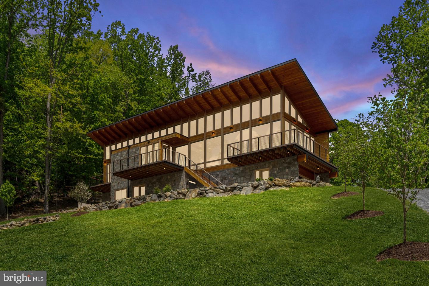 559 Bessie Bell Mountain Road, Castleton