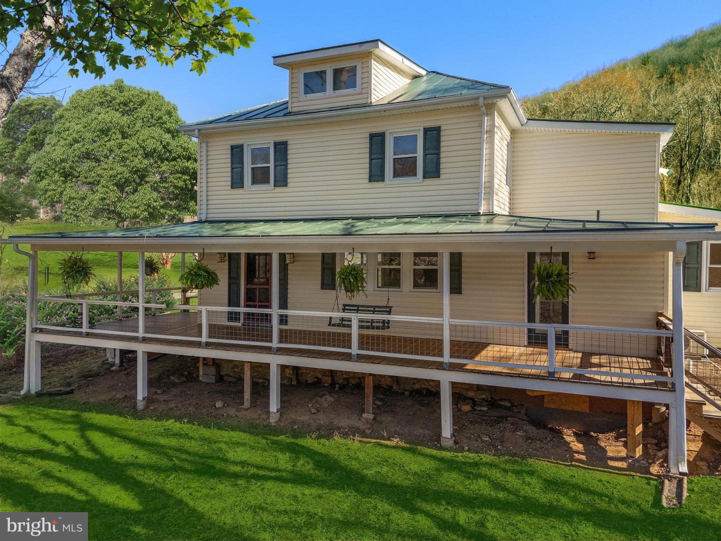 316 Swindler Hollow Road, Sperryville
