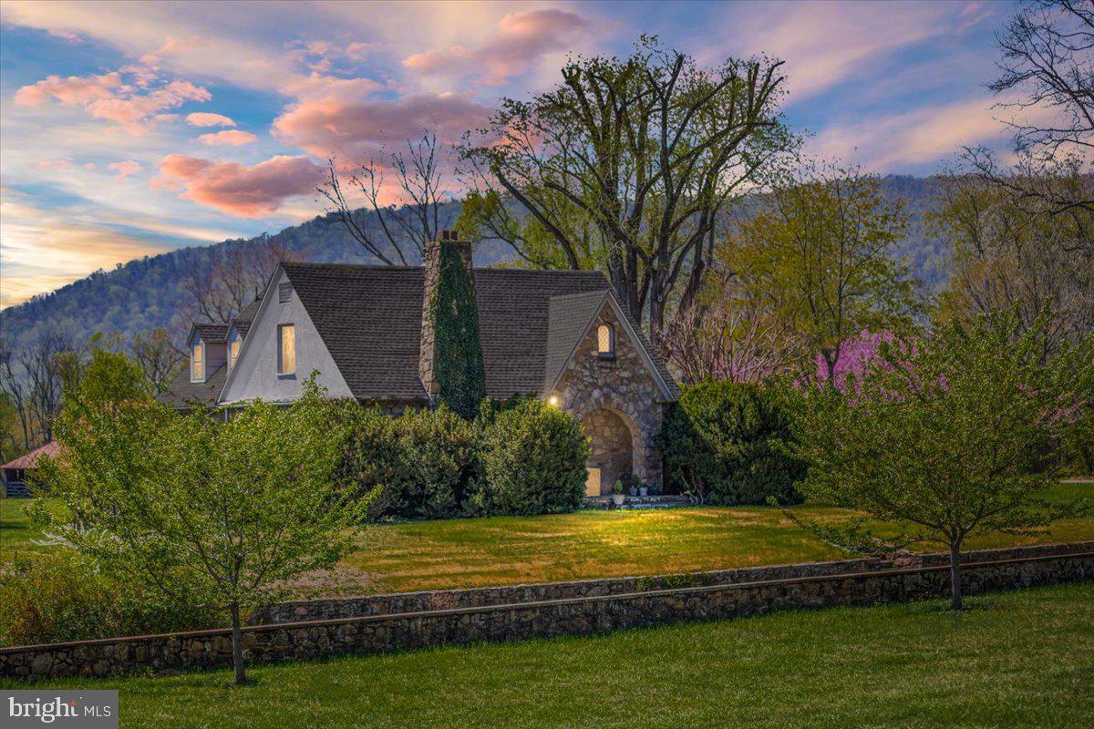 540 Mount Salem Avenue, Washington