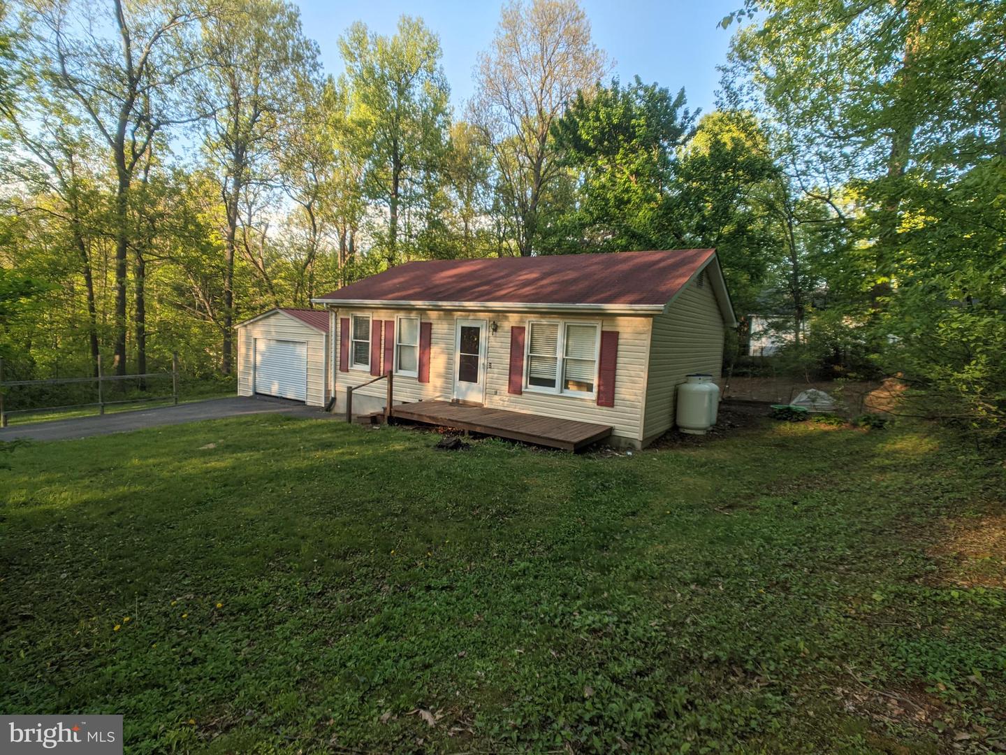 144 Hunter Avenue, Chester Gap