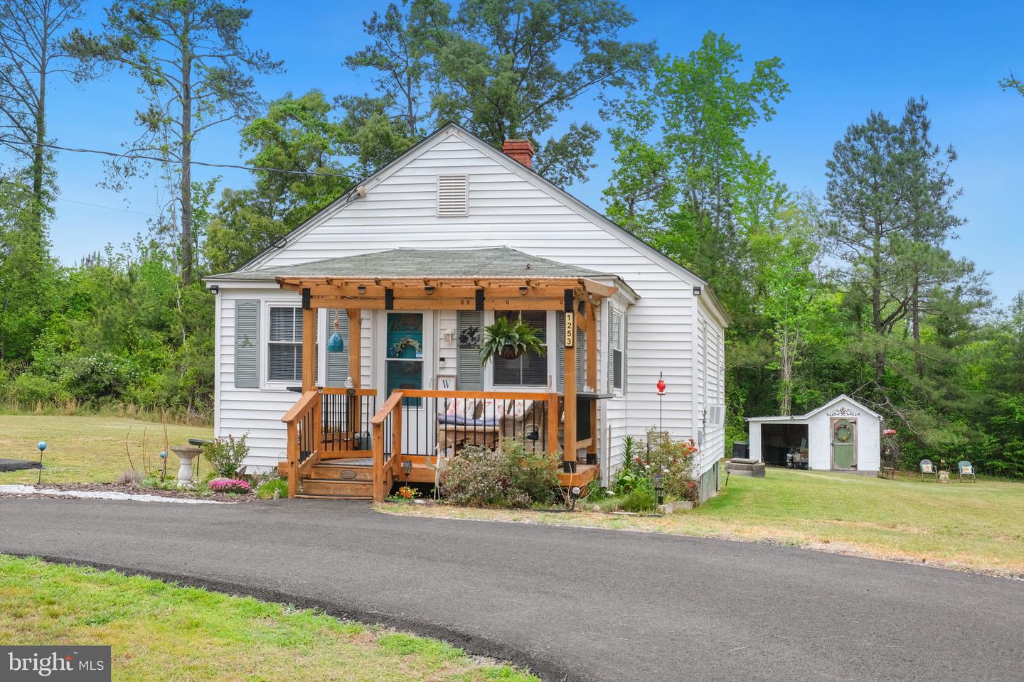 1253 Mulberry Rd, Farnham