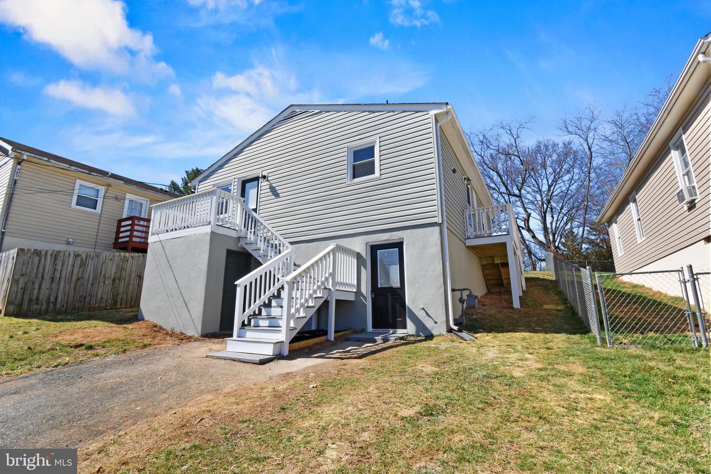 620 B Street, Staunton