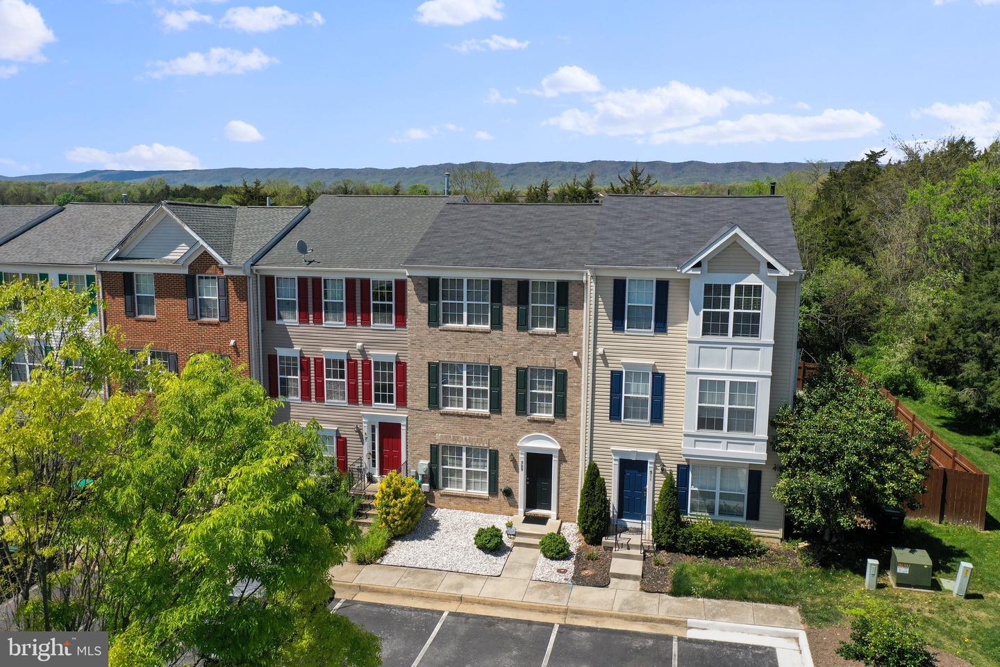 509 Frontier Fort Lane, Strasburg