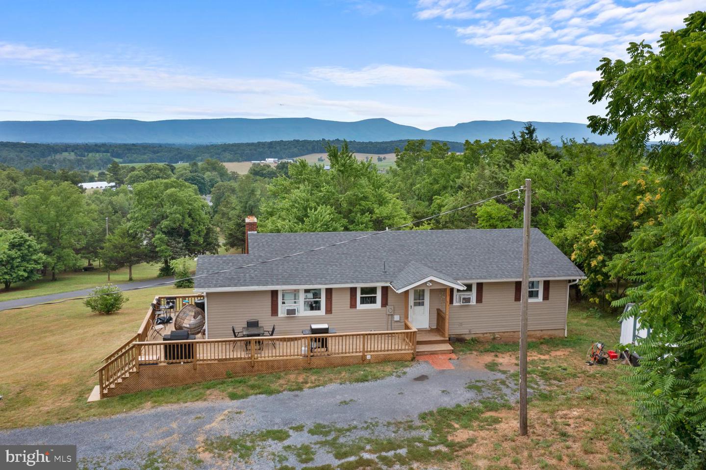 407 Sherman Road, Woodstock