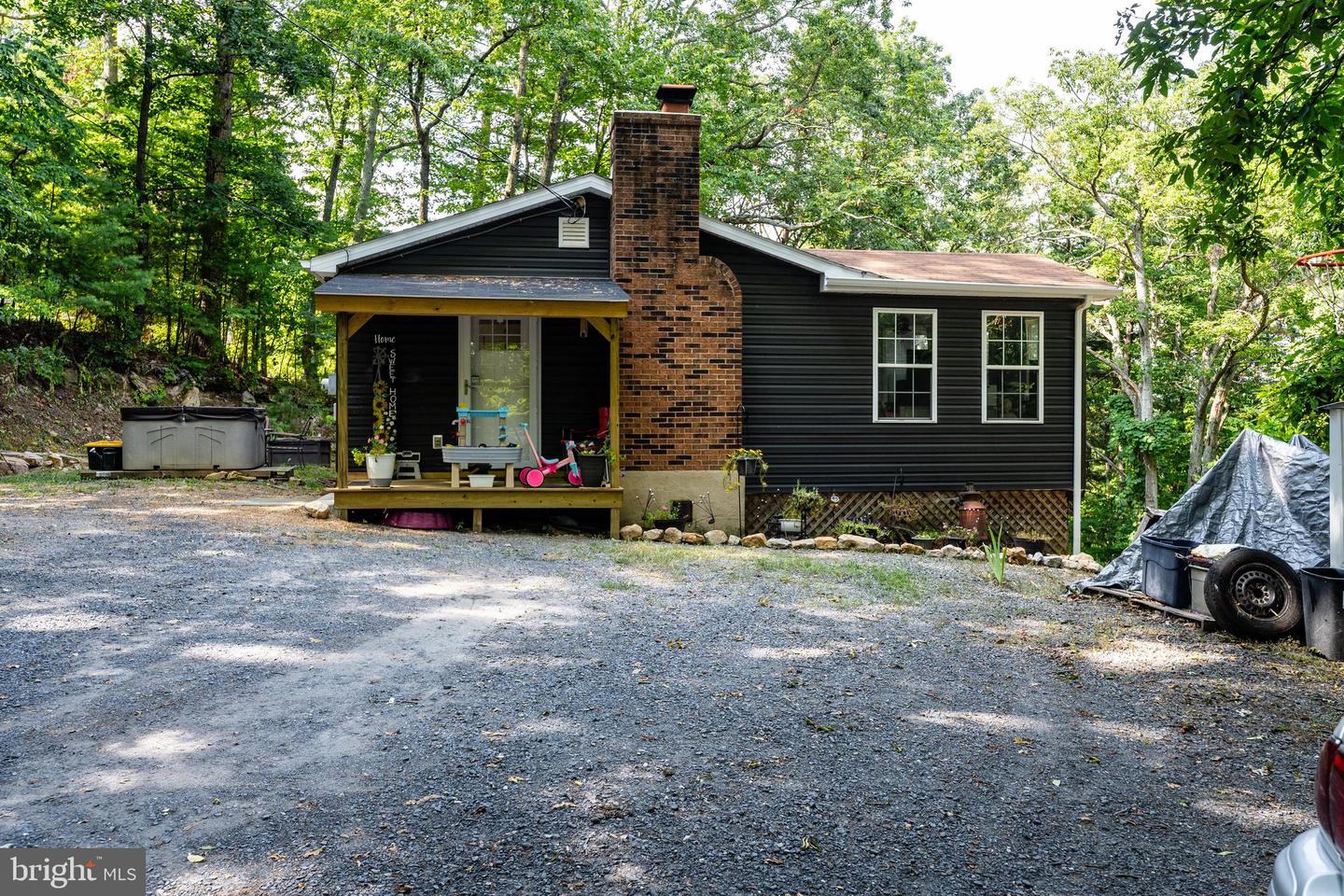294 Rocky Mountain Lane, New Market