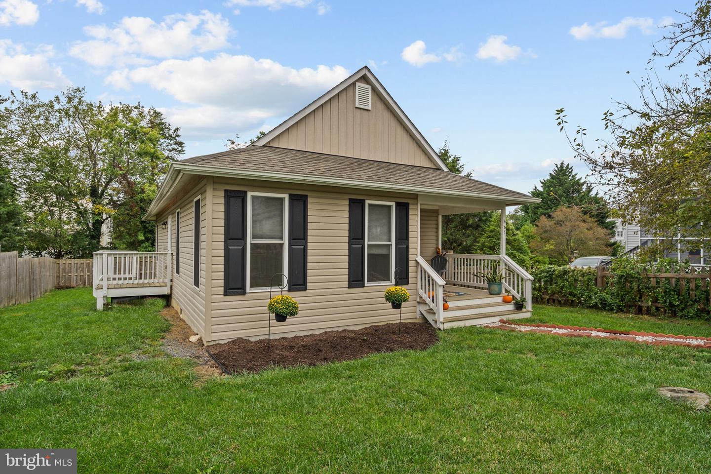 465 Ash Street, Strasburg