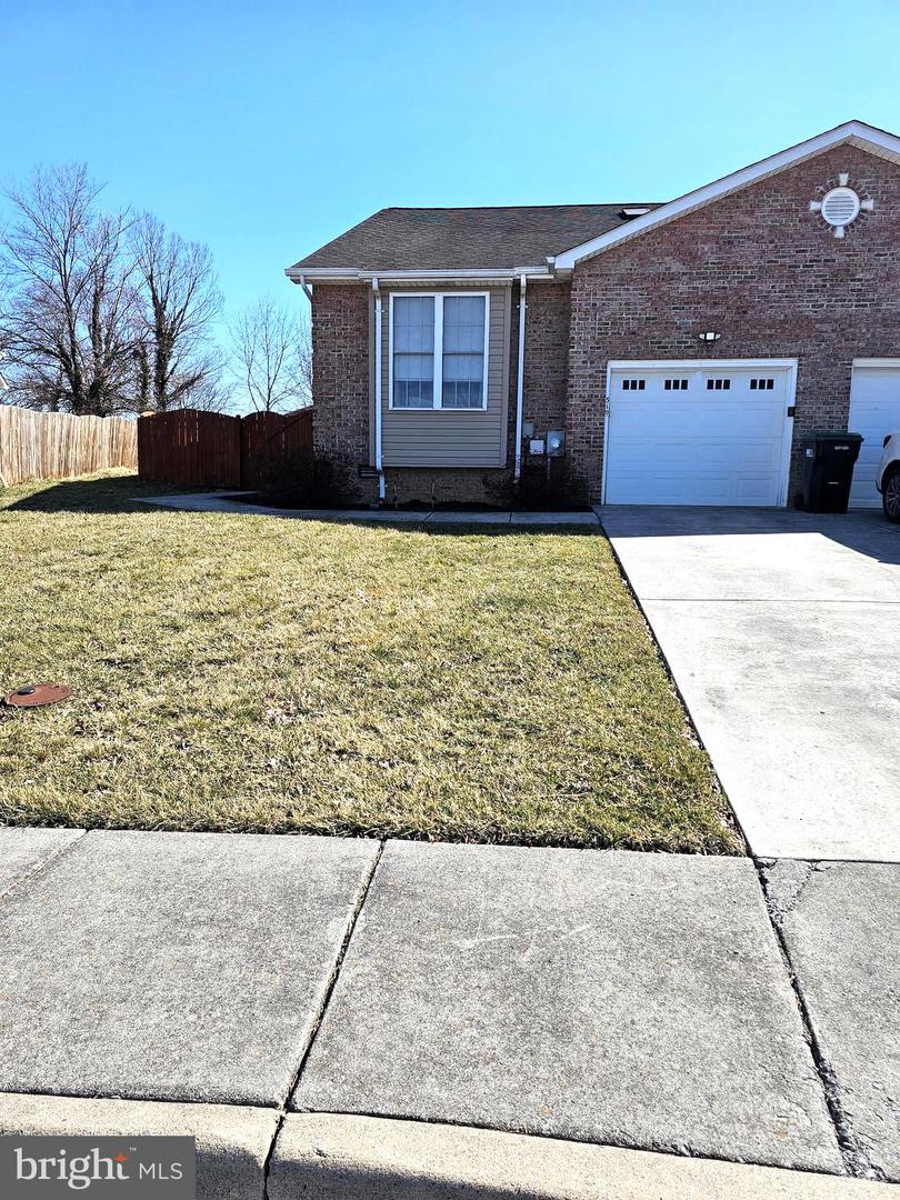 319 Lora Drive, Woodstock