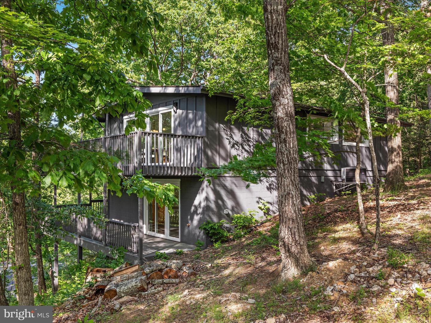 139 Laura Court, Basye