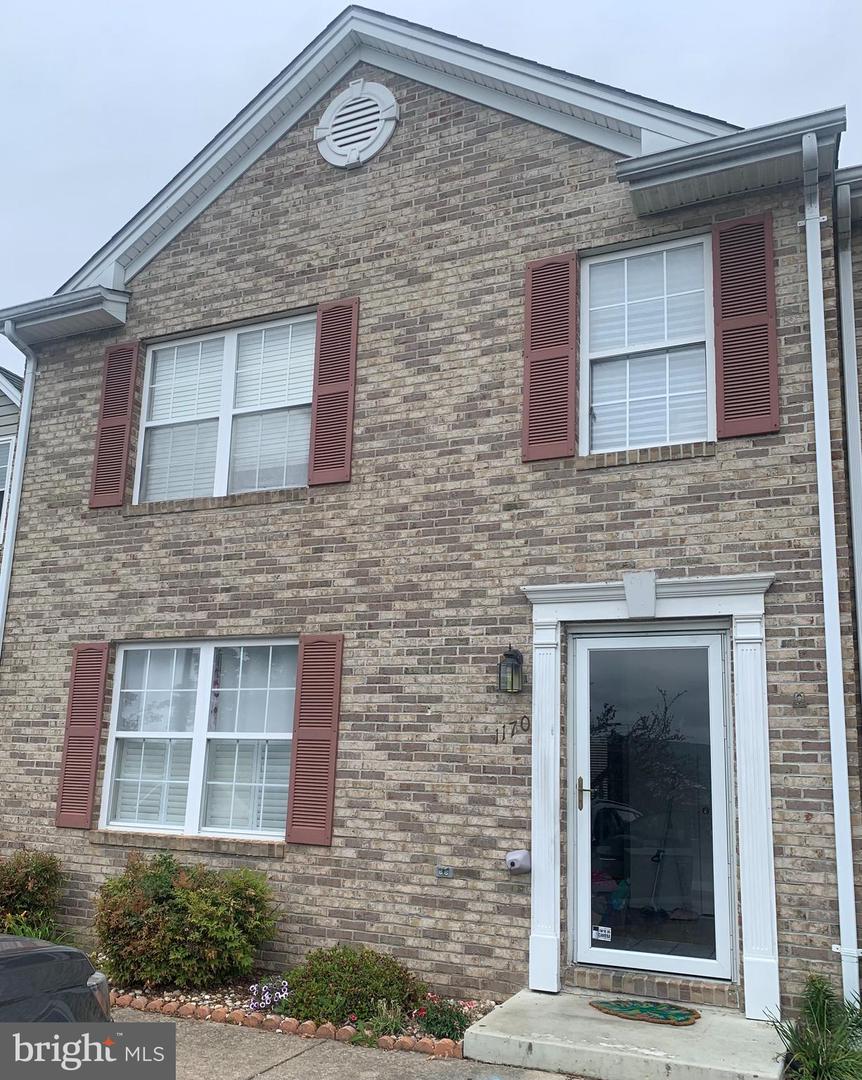 1170 Hisey Avenue, Woodstock