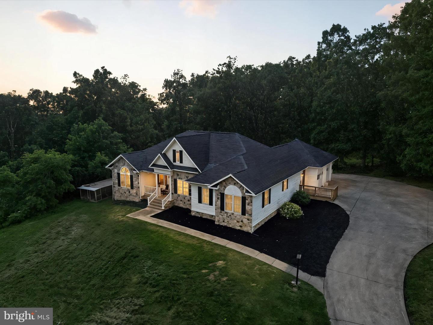 2358 Cave Ridge Road, Mount Jackson