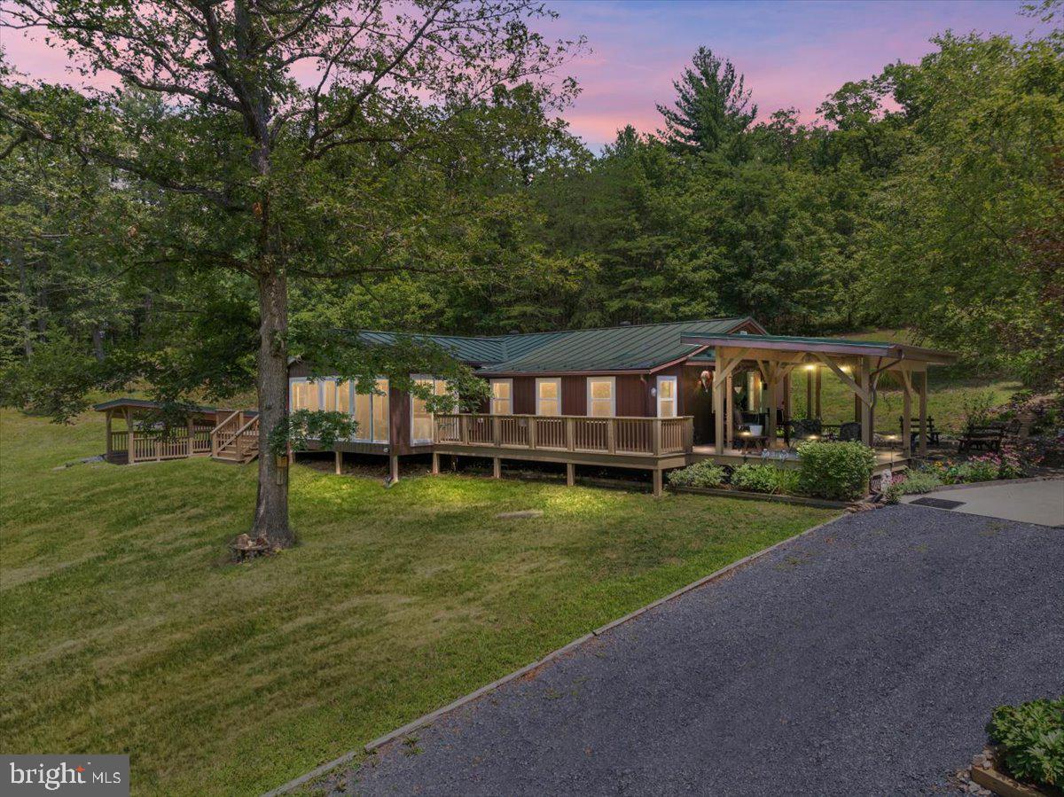 693 Many Water Lane, Fort Valley