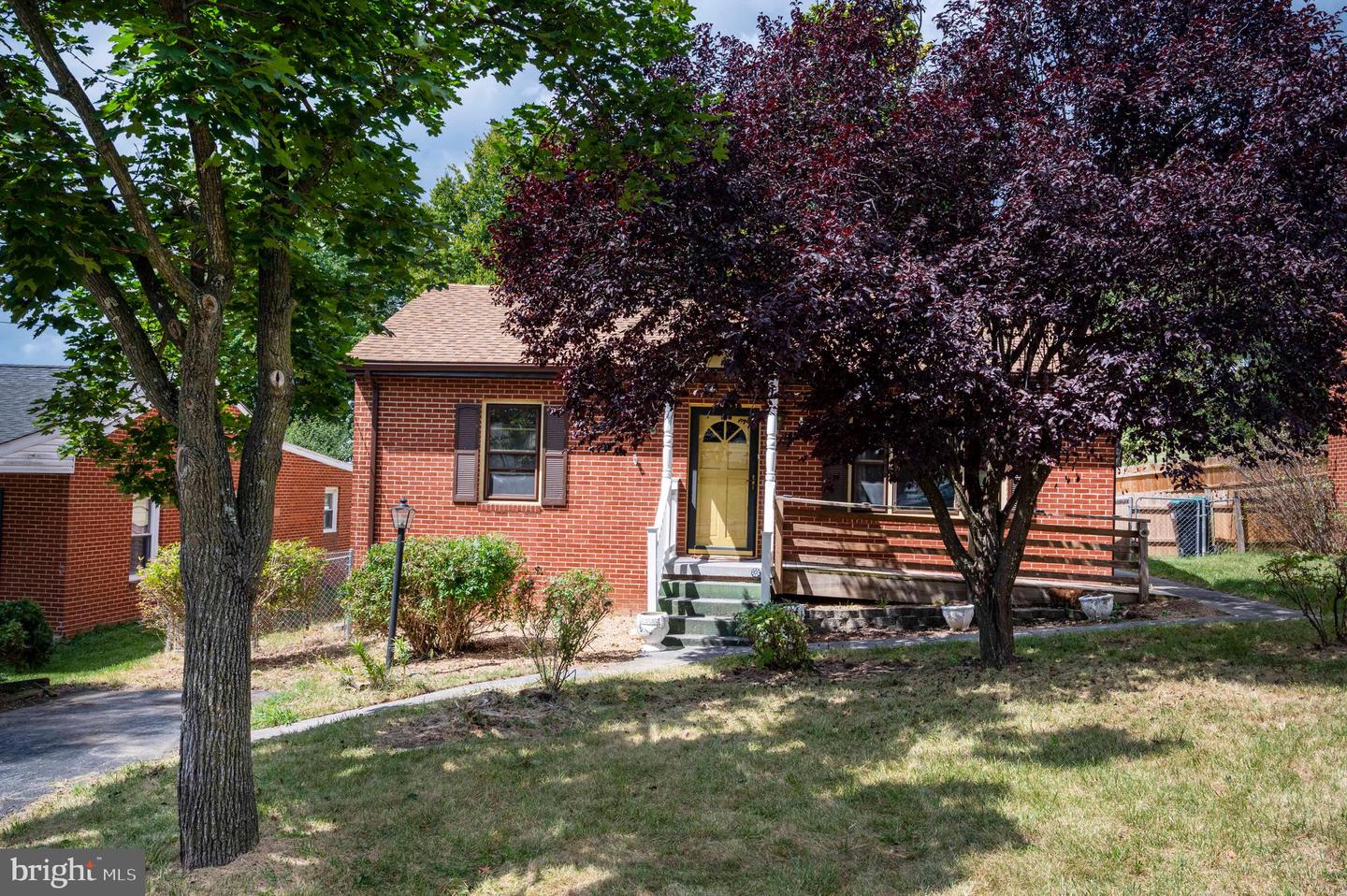 373 Walton Street, Strasburg