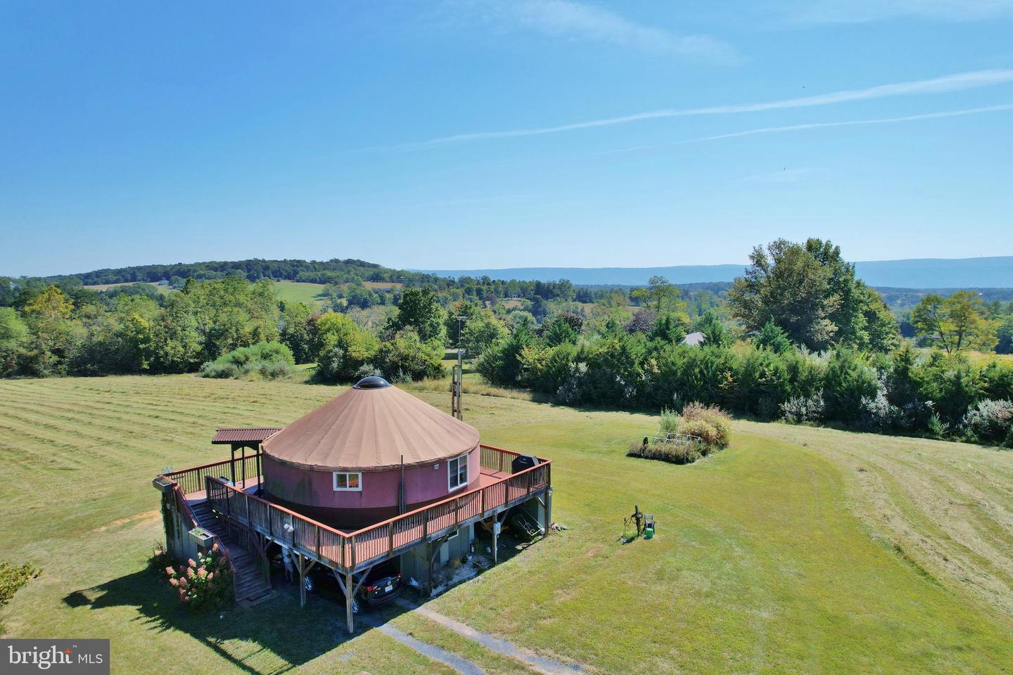 1312 Alonzaville Road, Woodstock