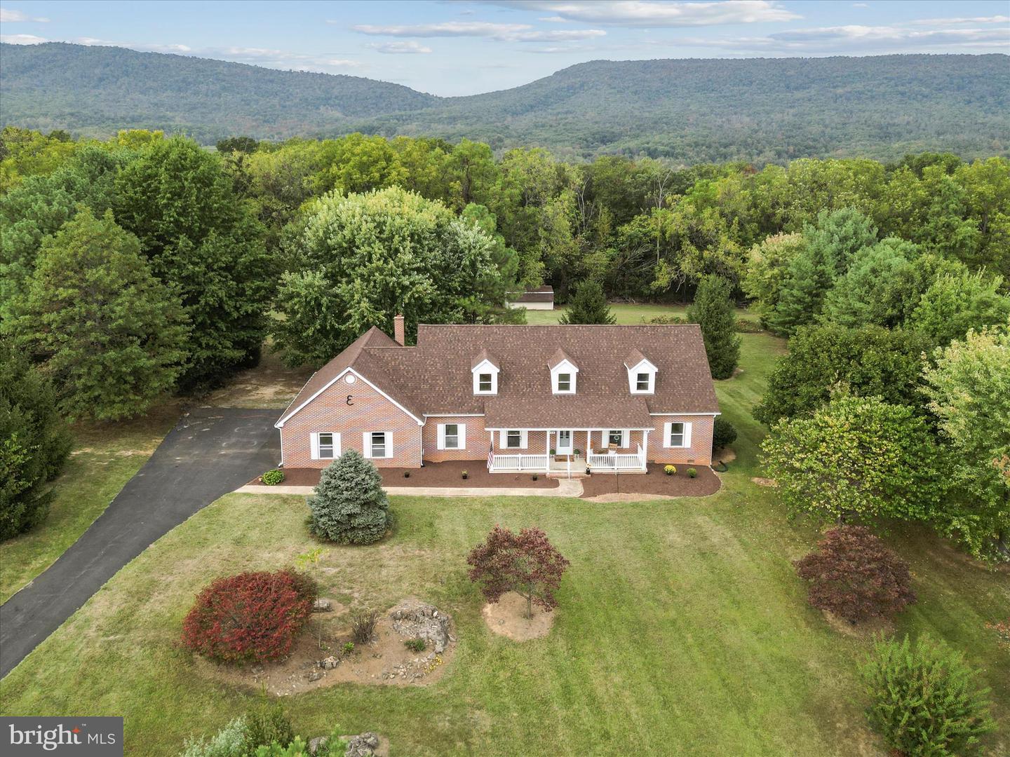449 Fairview Circle, Woodstock