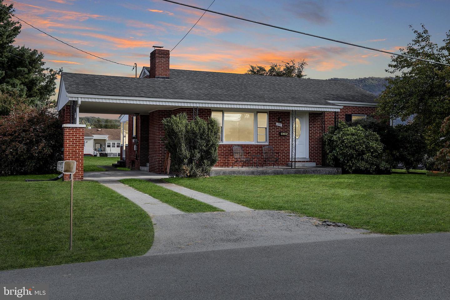 335 Royal Avenue, Strasburg