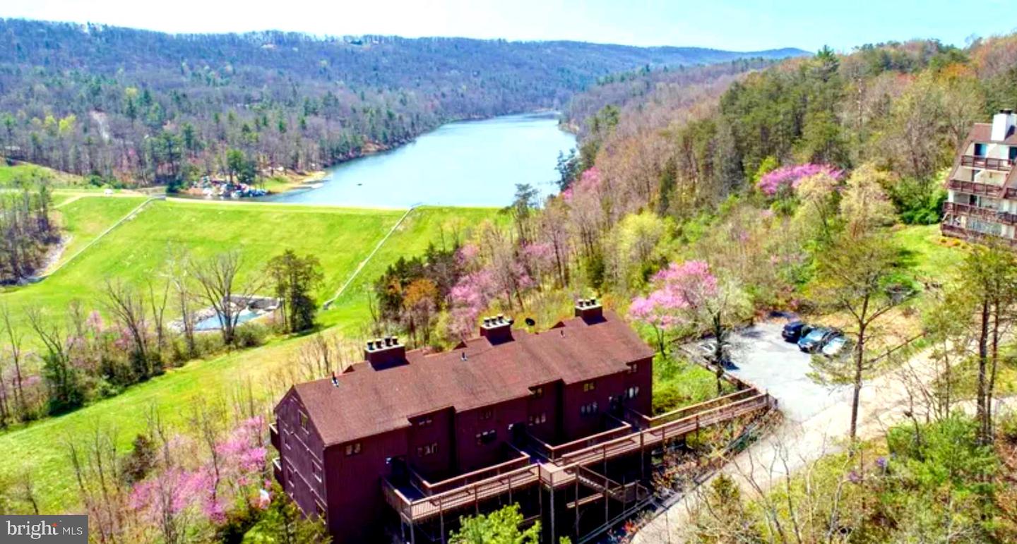 426 The Hill Rd Road #l-30, Basye