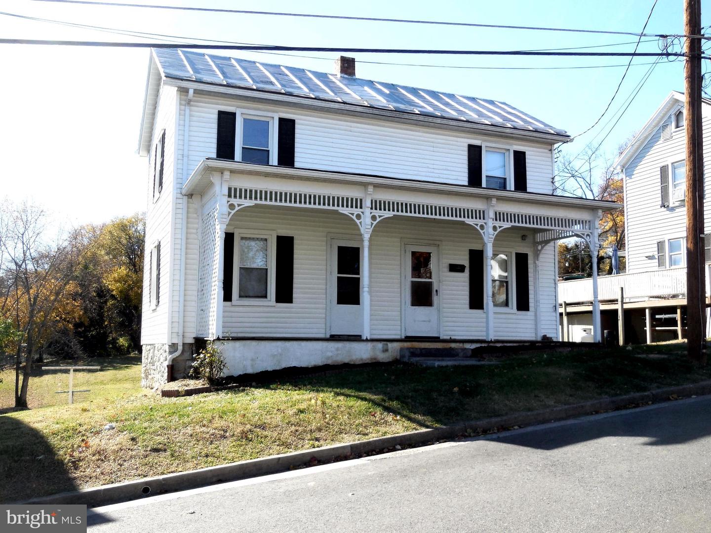 359 W Spring Street, Woodstock