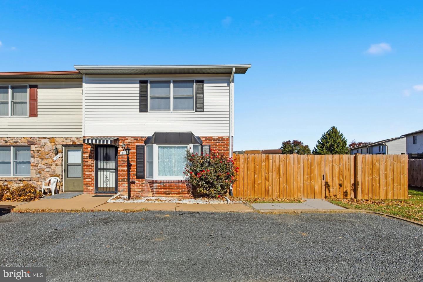 163 E Reservoir Road, Woodstock