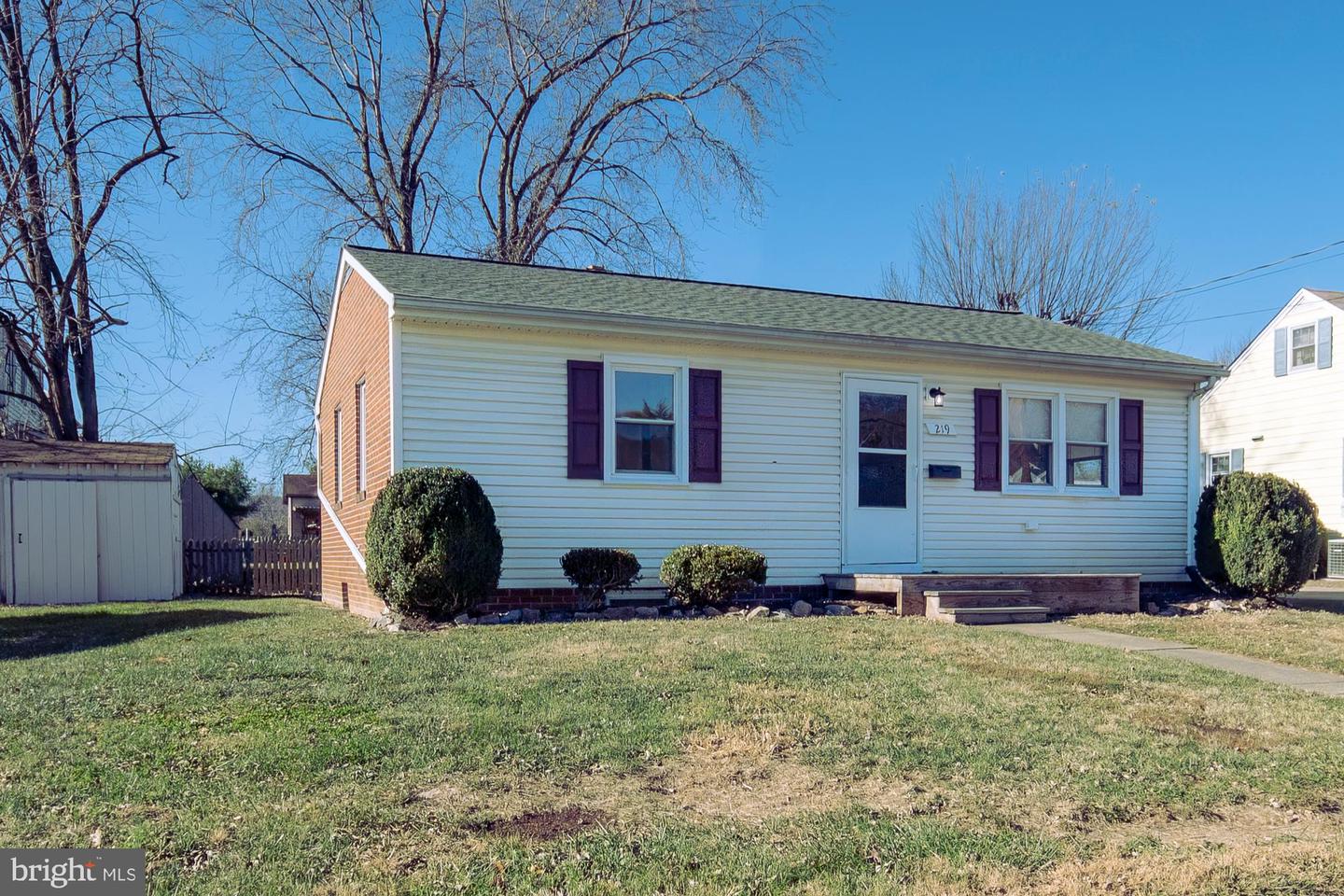 219 Virginia Street, Strasburg