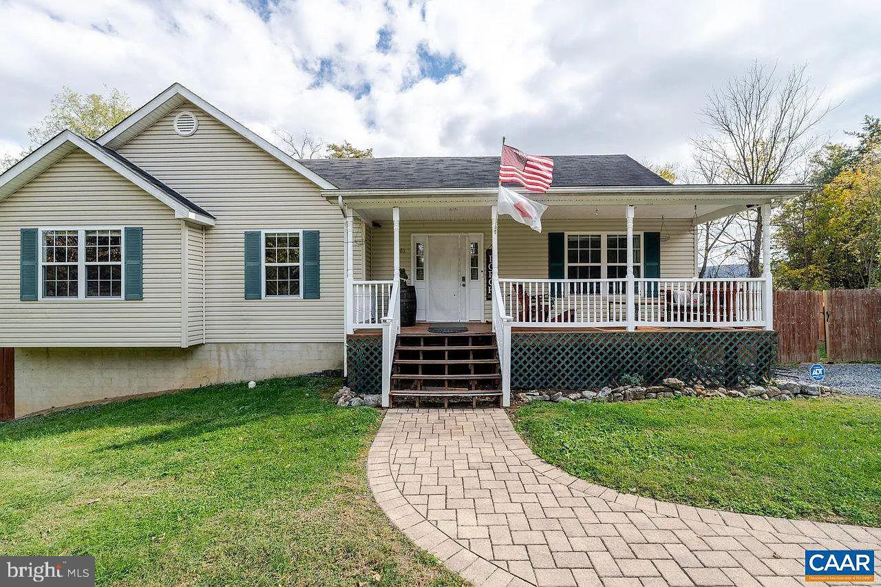 61 Golden Maple Lane, Maurertown
